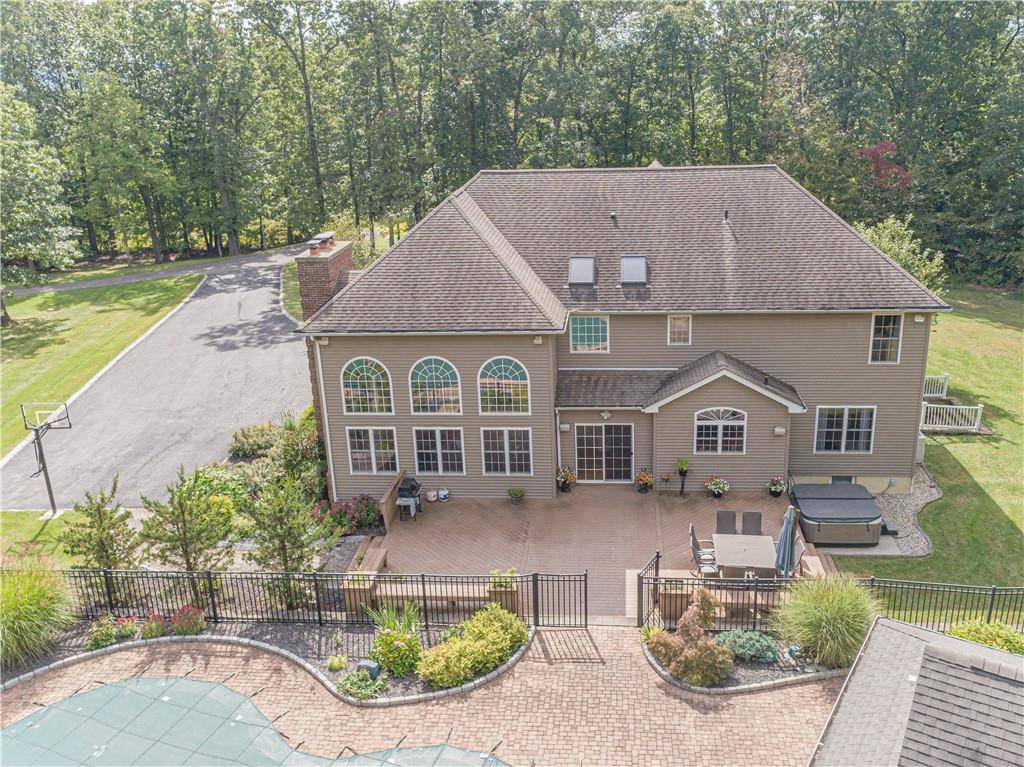 Hopewell Junction, NY 12533,45 Whitetail RD