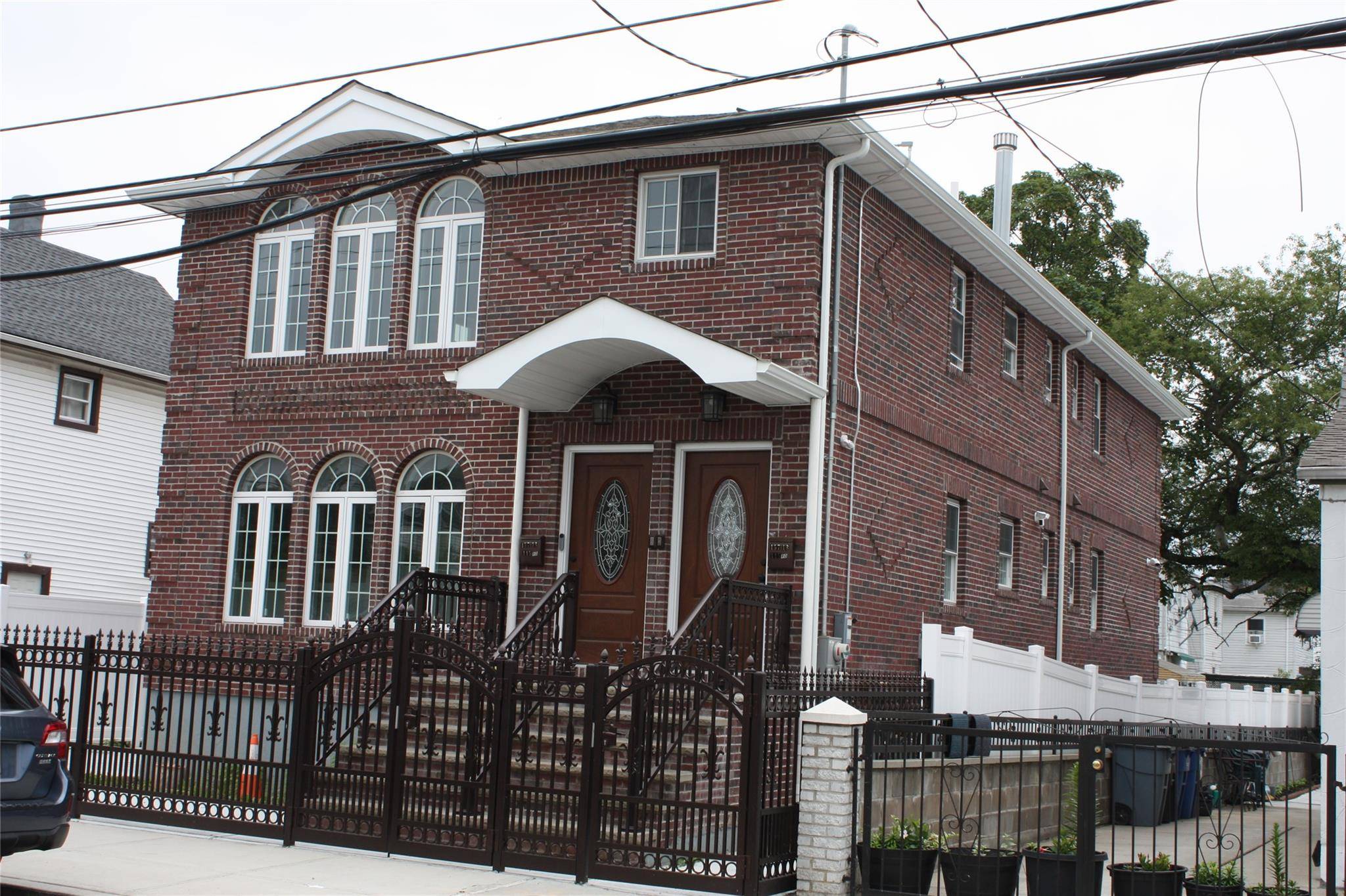 Jamaica South, NY 11434,15718 115th RD #2 Family