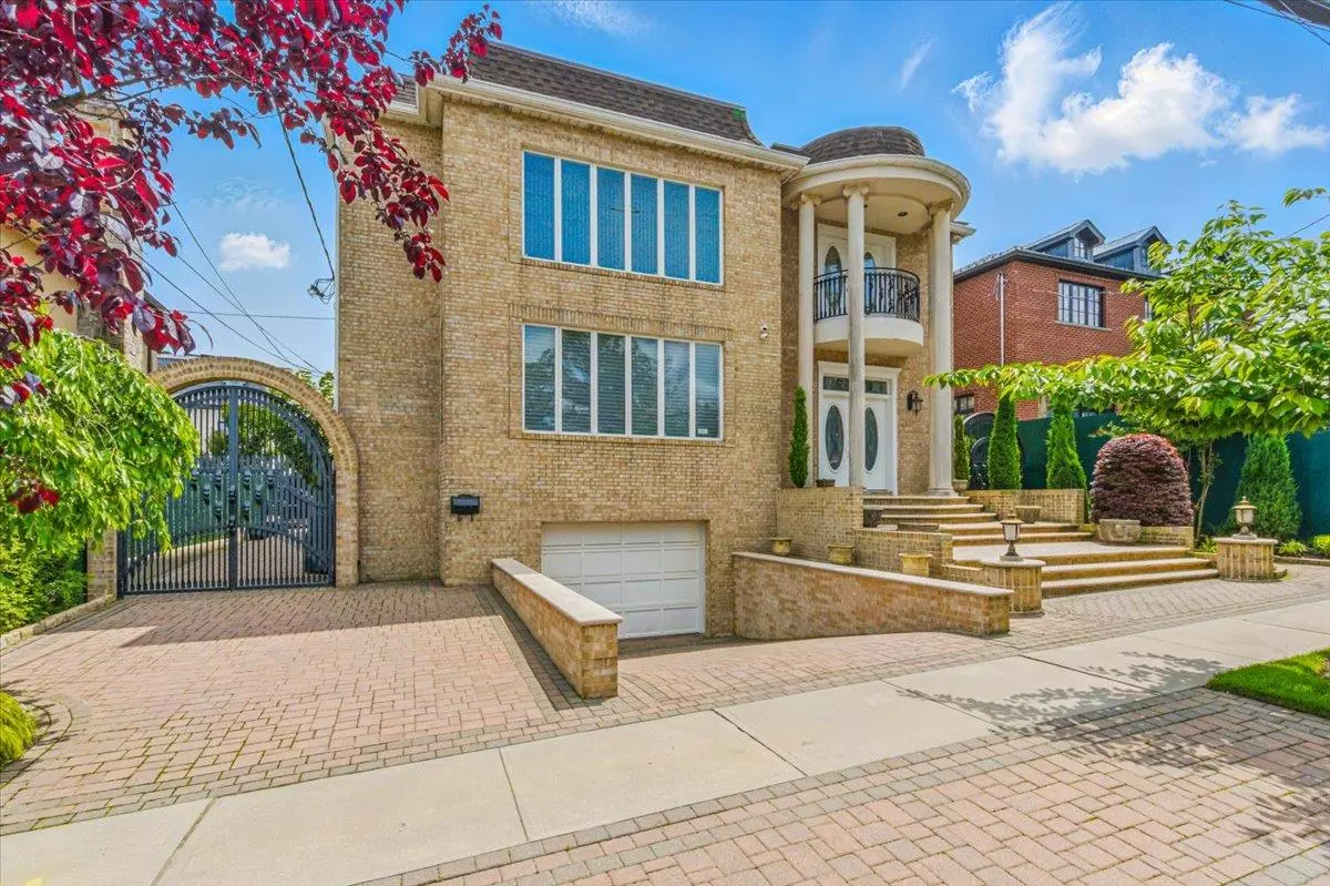 Beechhurst, NY 11357,162-24 14th AVE