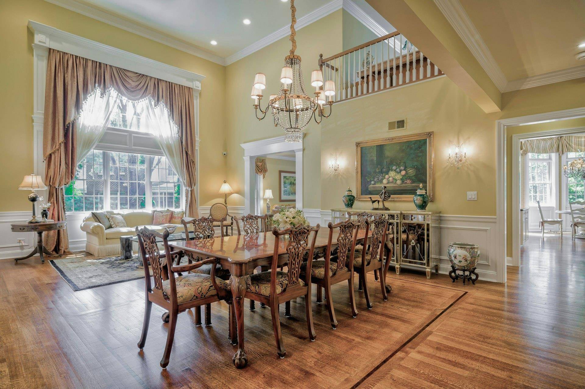Manhasset, NY 11030,21 Hathaway LN