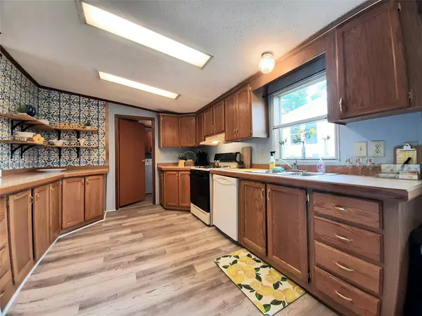 Hudson, NY 12534,13 Pine ST