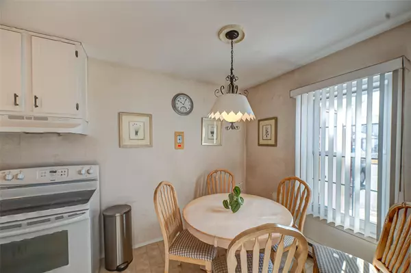Saint James, NY 11780,1204 Gotham DR #1204