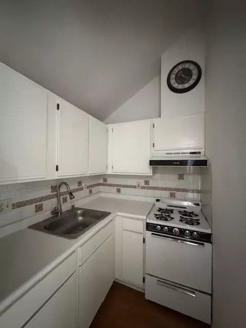 Harriman, NY 10926,2 Church ST #3