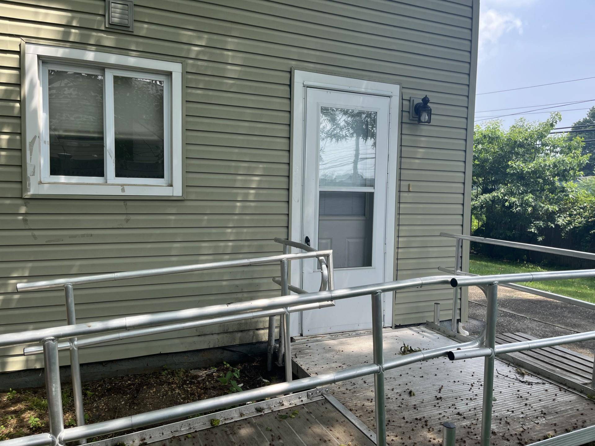 East Northport, NY 11731,212 Bellerose AVE