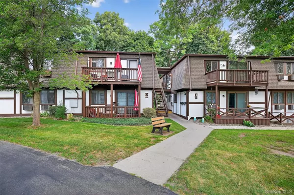 Cornwall, NY 12518,129 Main ST #E8