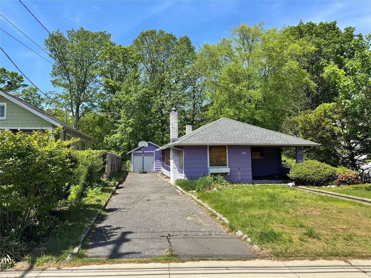 Northport, NY 11768,65 Laurel AVE