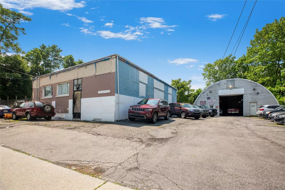 Poughkeepsie, NY 12601,15 N White ST