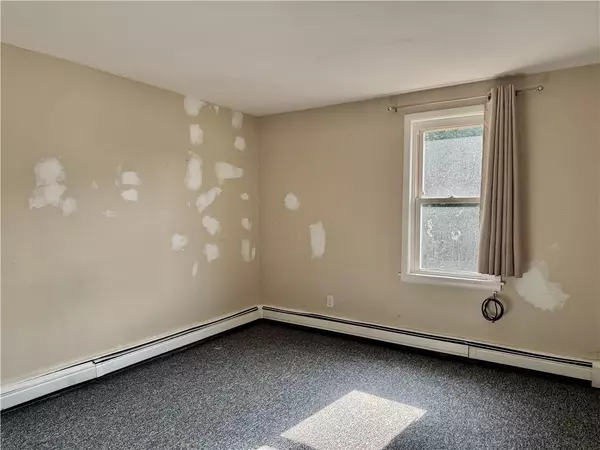 Walden, NY 12586,26 E Main ST #4