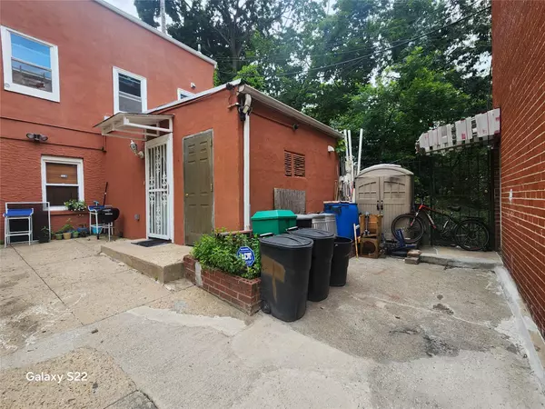 Yonkers, NY 10701,32 Yonkers Ave