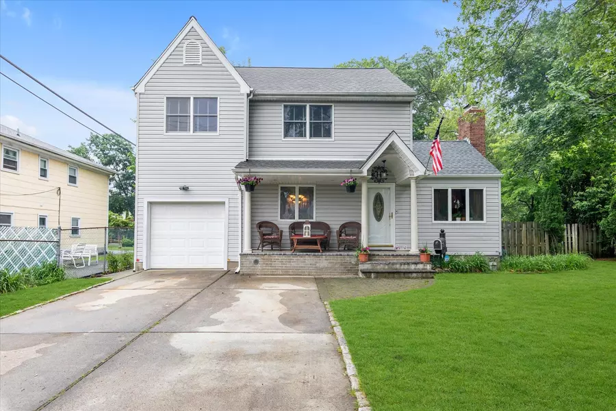 517 Birch ST, West Hempstead, NY 11552