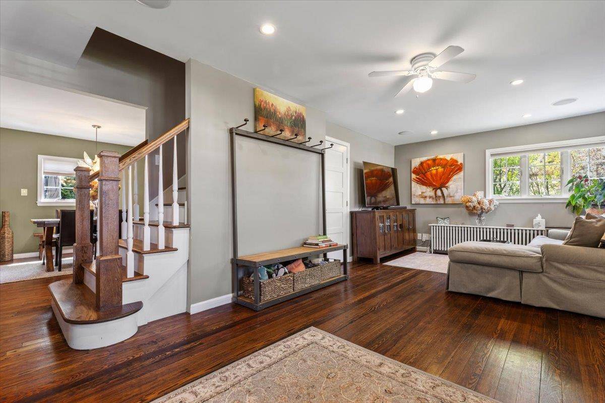 White Plains, NY 10605,27 Smith AVE