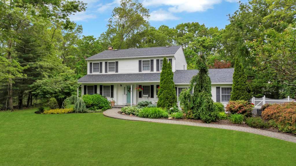 Medford, NY 11763,5 Angela CT