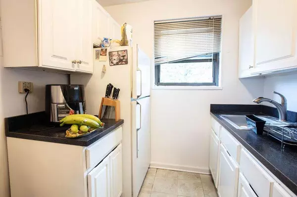 Kew Garden Hills, NY 11367,67-89 136 ST #A