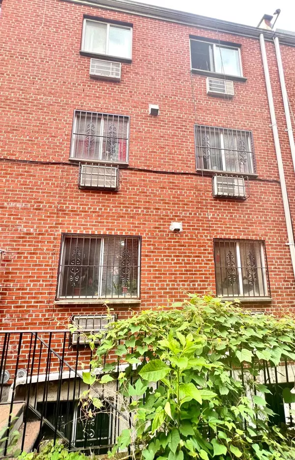 Elmhurst, NY 11373,40-70 Case ST