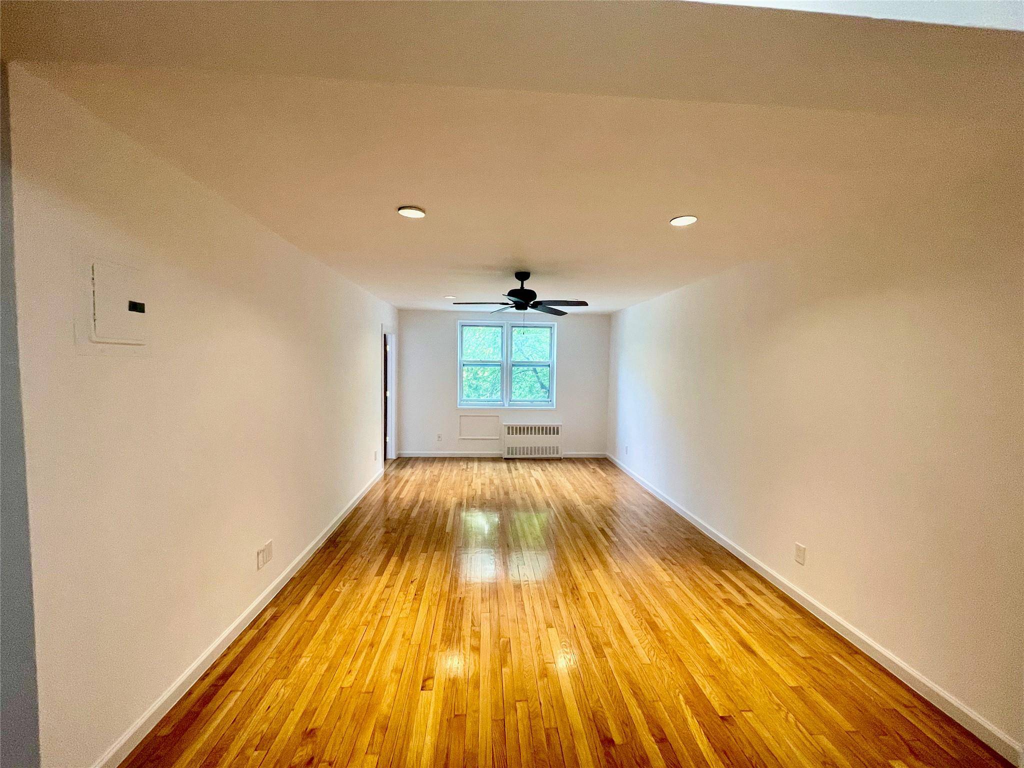 Flushing, NY 11355,14340 41st AVE #2G
