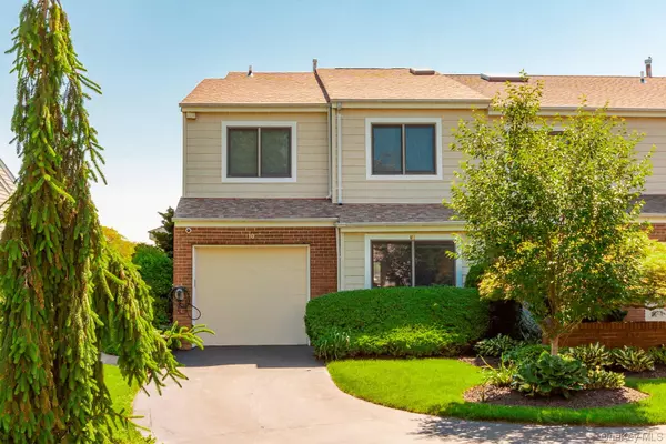 Babylon, NY 11702,10 Hidden Harbor DR