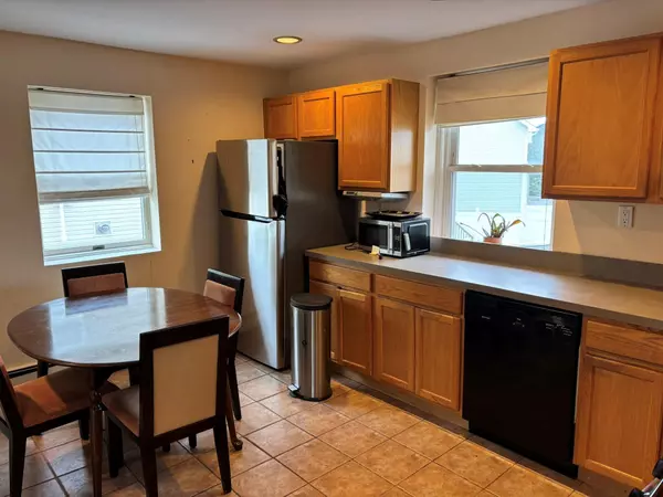 Seaford, NY 11783,2425 Jackson AVE