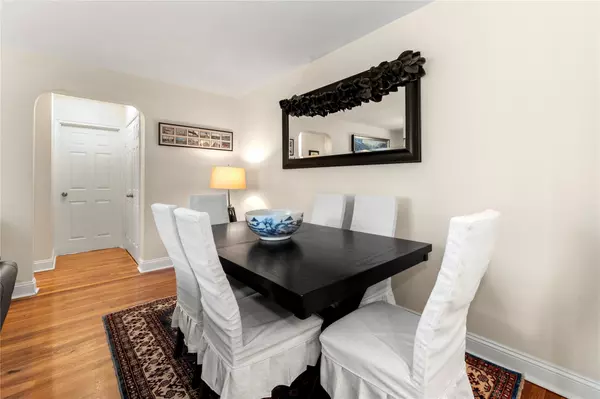 East Elmhurst, NY 11370,22-40 80th ST #3B
