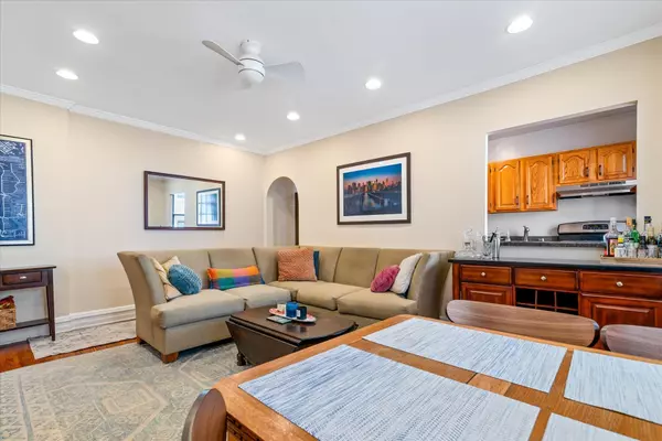 35-55 29th ST #3D, Astoria, NY 11106