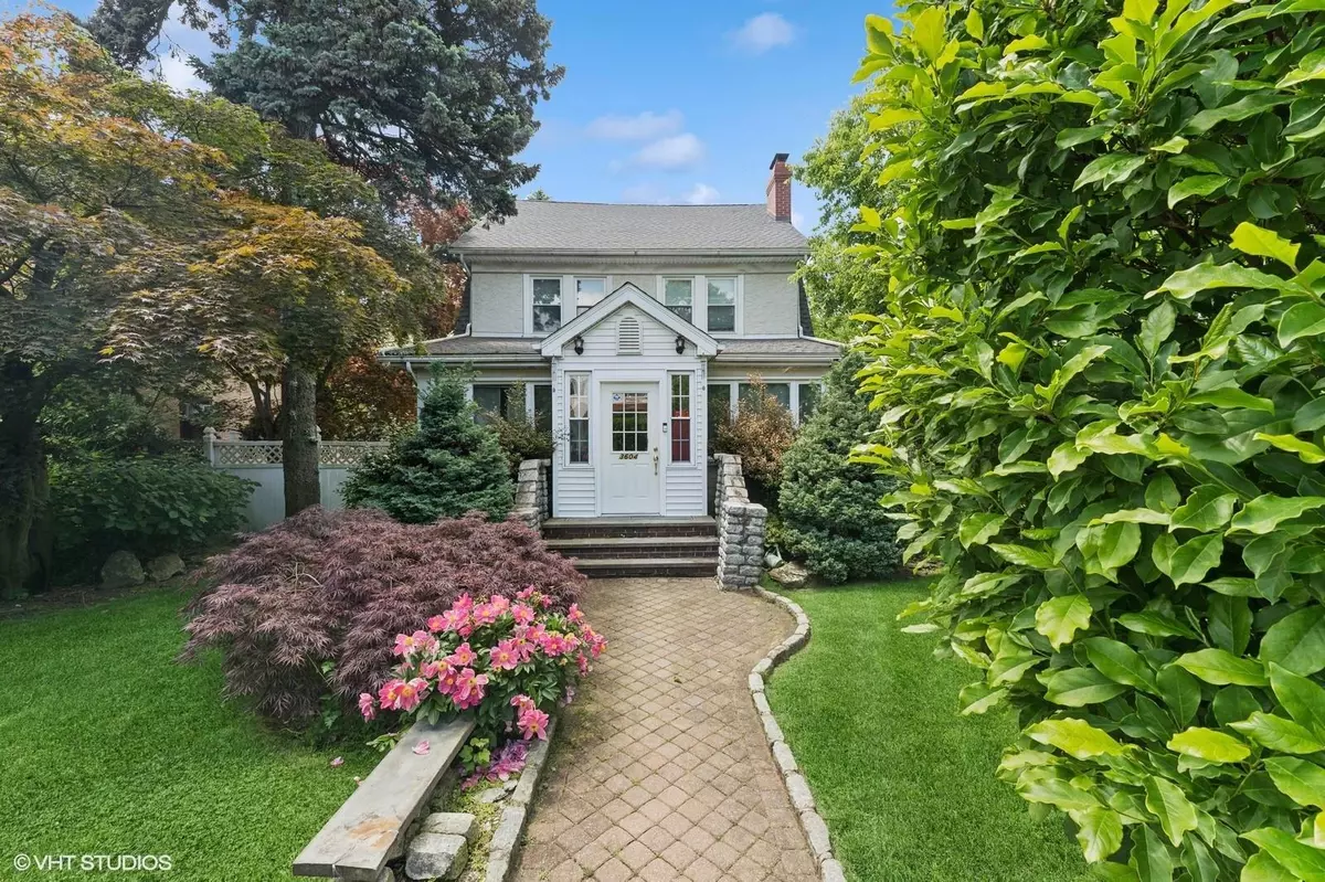 Bayside, NY 11361,36-04 210th ST