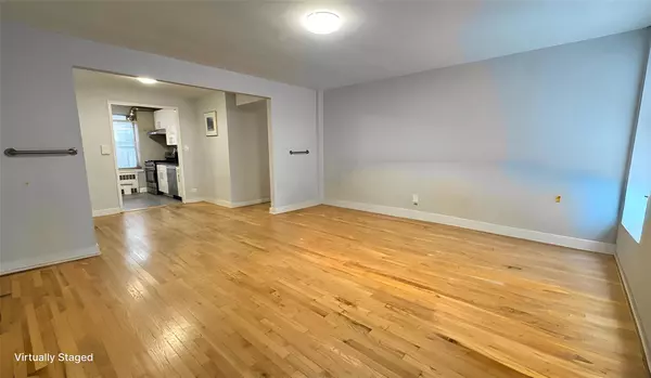 Flushing, NY 11354,134-39 Blossom AVE #1E