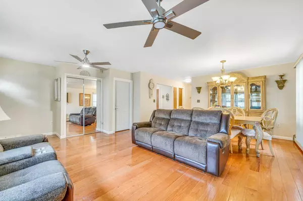 Jamaica, NY 11434,14015 159th ST