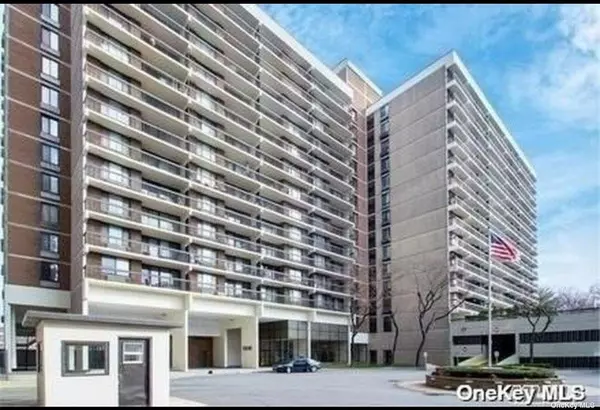 Flushing, NY 11367,150-38 Union Turnpike #11G
