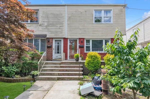 Rosedale, NY 11422,253-06 148th AVE