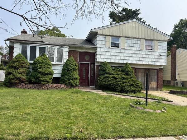 1109 Cramer CT, North Baldwin, NY 11510