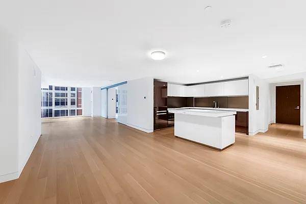 135 W 52nd ST #8D, New York (manhattan), NY 10019