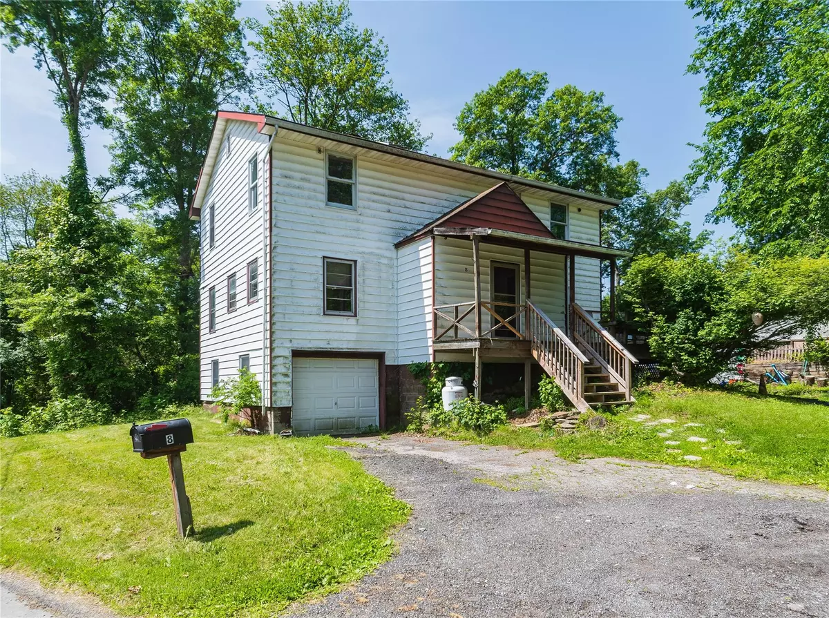 Rock Tavern, NY 12575,8 E Green RD