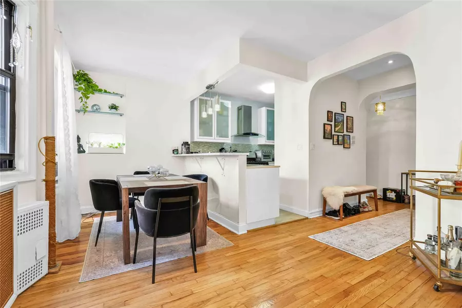4720 42nd ST #4C, Sunnyside, NY 11104
