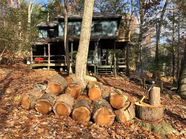 Pawling, NY 12564,215 Little Pond RD