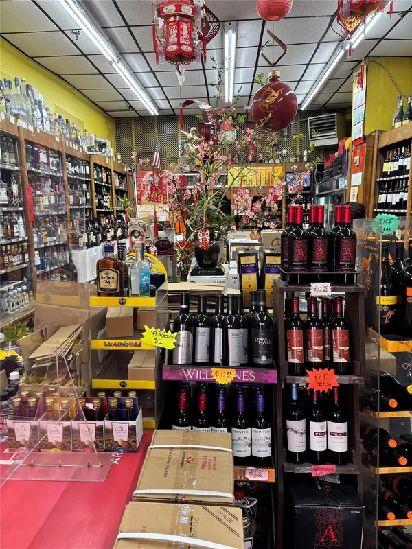 17-23 E EAST BROADWAY, New York (manhattan), NY 10002