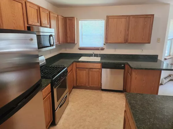 Speonk, NY 11972,4 Elia DR