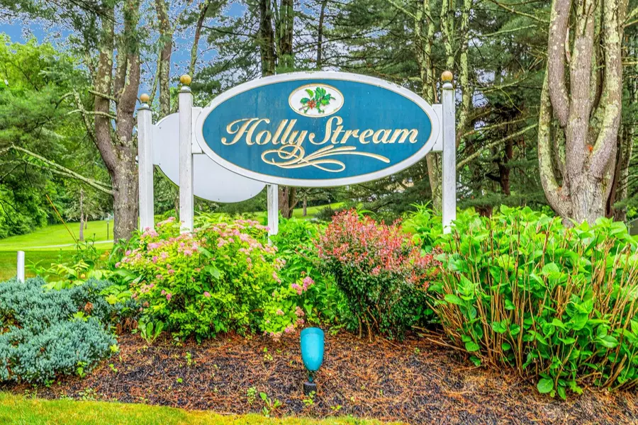 804 Holly Stream CT, Brewster, NY 10509
