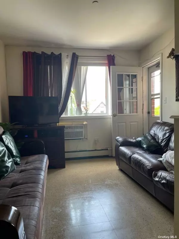 Corona, NY 11368,106-19 50th AVE #2F