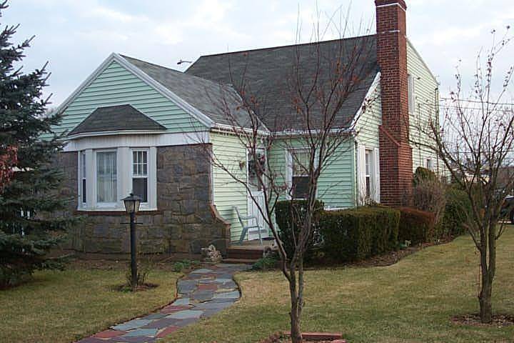 Rockville Centre, NY 11570,89 S Kensington AVE