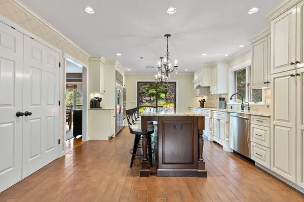 Somers, NY 10589,226 Briarwood DR