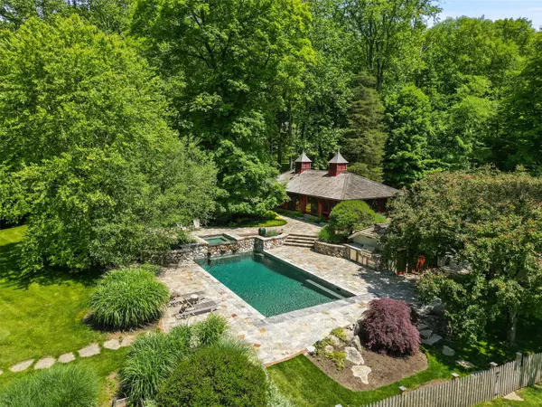 Pound Ridge, NY 10576,54 Old Stone Hill RD