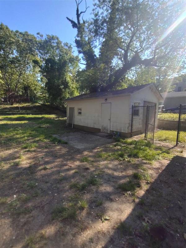 Mastic Beach, NY 11950,54 Meadowmere AVE