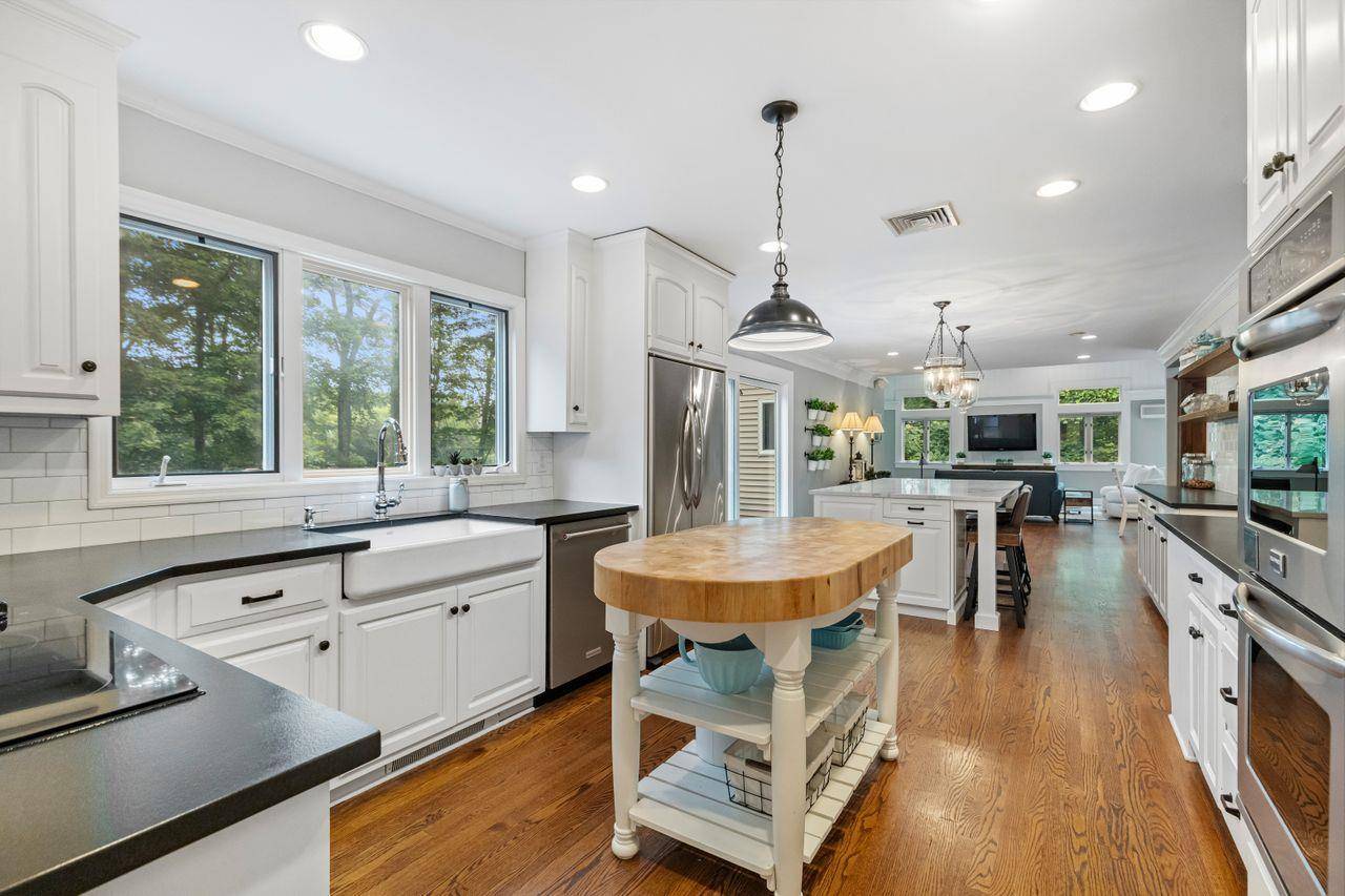 Katonah, NY 10536,5 Plum CT
