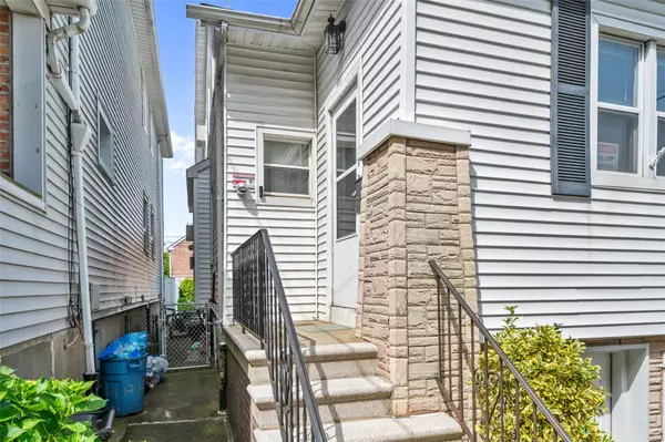Bronx, NY 10461,1615 Mahan AVE