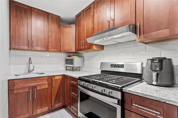 Forest Hills, NY 11375,68-20 Selfridge ST #6J