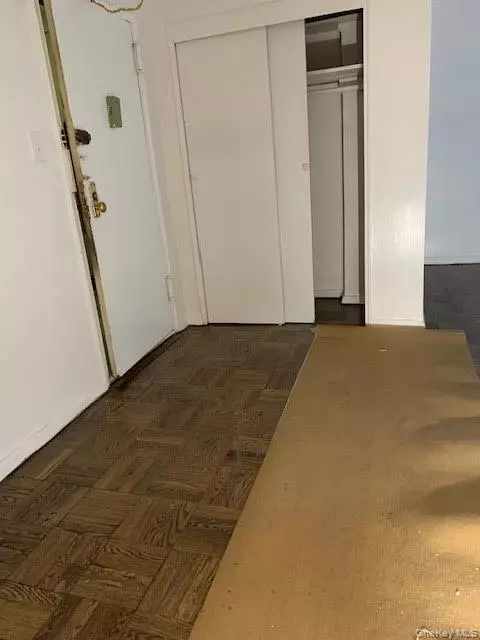 Elmhurst, NY 11373,92-29 Lamont Avenue #2C