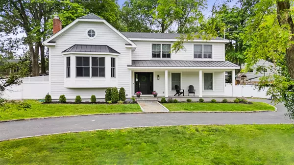 20 Country Ridge CIR, Rye Brook, NY 10573