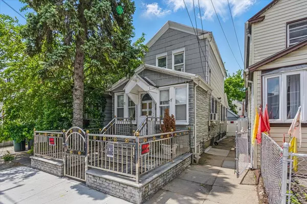 South Ozone Park, NY 11420,111-38 114th ST