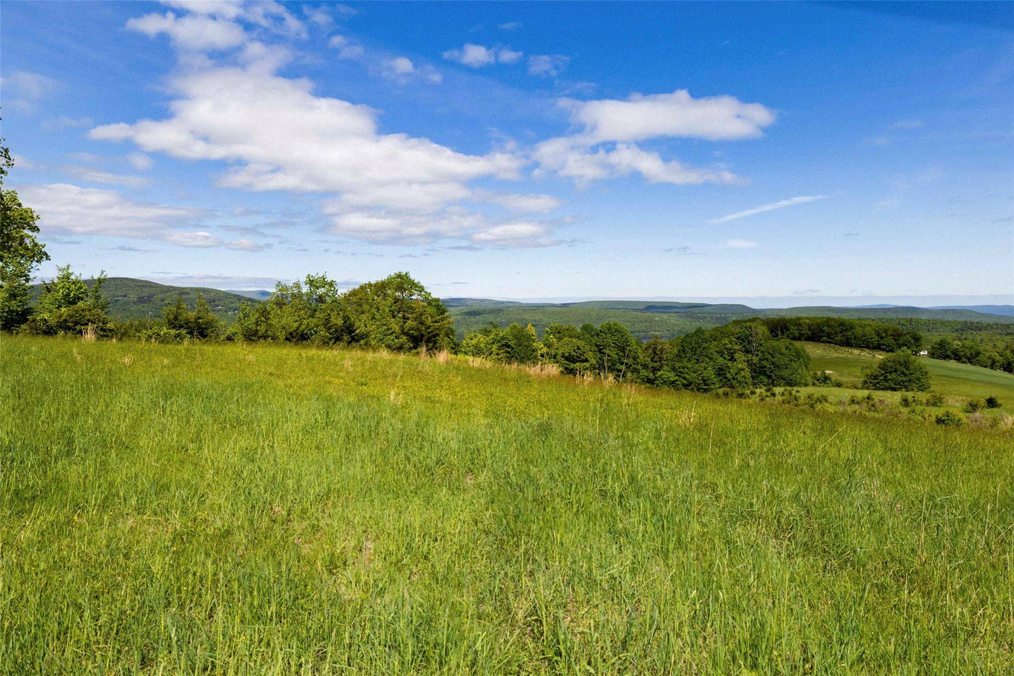 Wawarsing, NY 12489,19 Red Rock RD