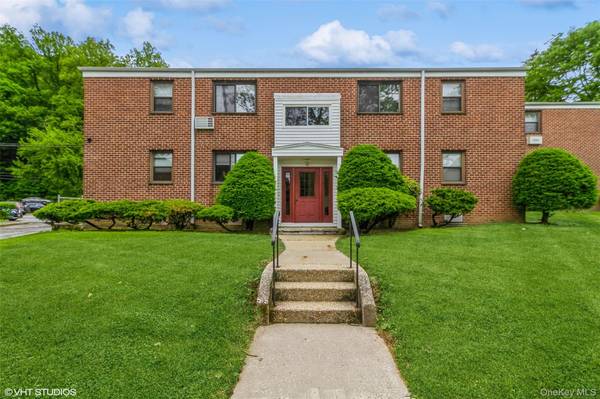 17 Lawrence Drive #A, White Plains, NY 10603