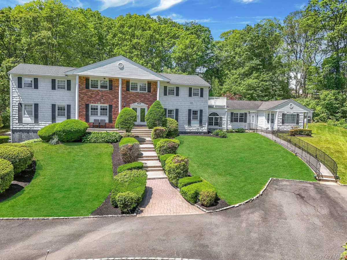 Dix Hills, NY 11746,11 Country Squire CT